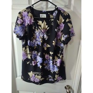 K Woman Top Size Unknown M To L See Measurement Photos Floral